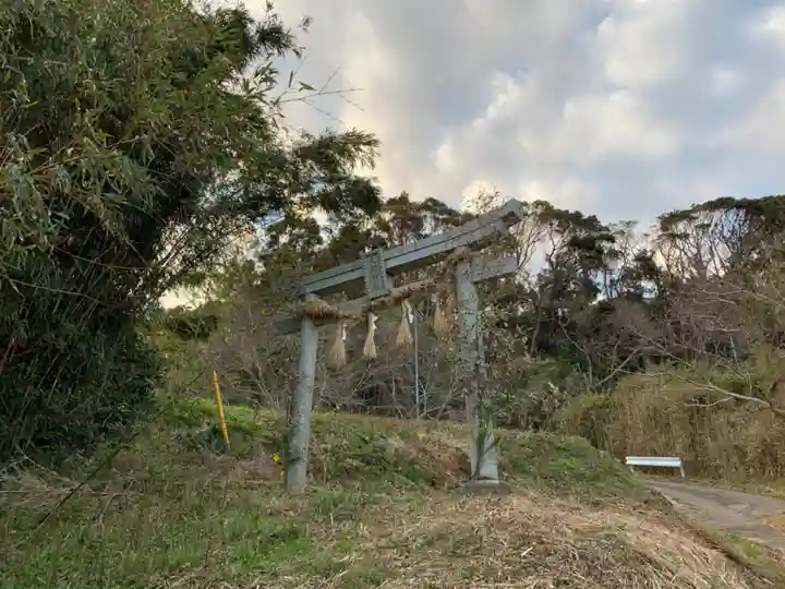 丸郷神社の鳥居