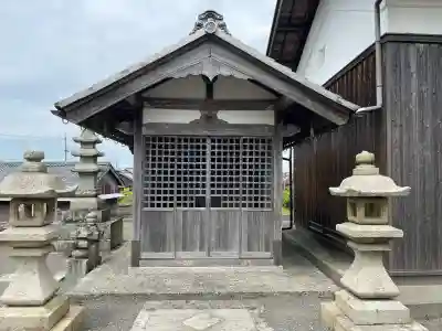 地安寺の{uncategorized: "未分類", other: "その他", undefined: "問題あり", building: "その他建物", grave: "お墓", sacred_gate: "鳥居", guardian: "狛犬", statue: "像", buddha: "仏像", history: "歴史", nature: "自然", garden: "庭園", animal: "動物", pagoda: "塔", temizu: "手水舎", mountain_gate: "山門・神門", sanctuary: "本殿・本堂", subordinate: "末社・摂社", art: "芸術", scenery: "景色", jizo: "地蔵", ema: "絵馬", goshuin: "御朱印", omikuji: "おみくじ", items: "授与品その他", amulet: "お守り", goshuincho: "御朱印帳", eats: "食事", festival: "お祭り", votive_dance: "神楽", shichigosan: "七五三参", wedding: "結婚式", experience: "体験その他", initially: "初詣", around: "周辺", anti_infection: "感染症対策"}