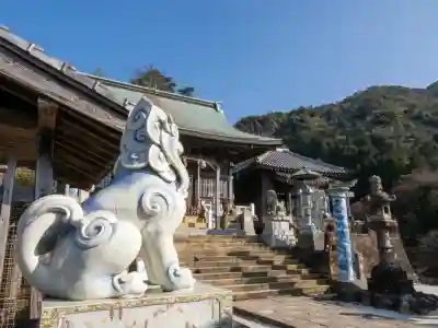 陶山神社の{uncategorized: "未分類", other: "その他", undefined: "問題あり", building: "その他建物", grave: "お墓", sacred_gate: "鳥居", guardian: "狛犬", statue: "像", buddha: "仏像", history: "歴史", nature: "自然", garden: "庭園", animal: "動物", pagoda: "塔", temizu: "手水舎", mountain_gate: "山門・神門", sanctuary: "本殿・本堂", subordinate: "末社・摂社", art: "芸術", scenery: "景色", jizo: "地蔵", ema: "絵馬", goshuin: "御朱印", omikuji: "おみくじ", items: "授与品その他", amulet: "お守り", goshuincho: "御朱印帳", eats: "食事", festival: "お祭り", votive_dance: "神楽", shichigosan: "七五三参", wedding: "結婚式", experience: "体験その他", initially: "初詣", around: "周辺", anti_infection: "感染症対策"}