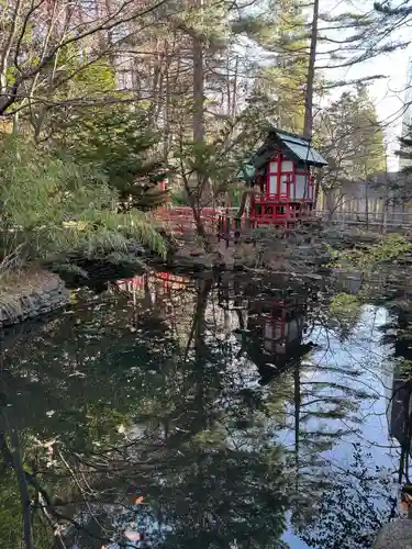 白石神社の庭園