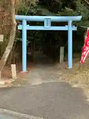 恋の水神社の鳥居