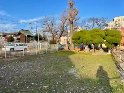 馬橋弁財天厳島神社の{uncategorized: "未分類", other: "その他", undefined: "問題あり", building: "その他建物", grave: "お墓", sacred_gate: "鳥居", guardian: "狛犬", statue: "像", buddha: "仏像", history: "歴史", nature: "自然", garden: "庭園", animal: "動物", pagoda: "塔", temizu: "手水舎", mountain_gate: "山門・神門", sanctuary: "本殿・本堂", subordinate: "末社・摂社", art: "芸術", scenery: "景色", jizo: "地蔵", ema: "絵馬", goshuin: "御朱印", omikuji: "おみくじ", items: "授与品その他", amulet: "お守り", goshuincho: "御朱印帳", eats: "食事", festival: "お祭り", votive_dance: "神楽", shichigosan: "七五三参", wedding: "結婚式", experience: "体験その他", initially: "初詣", around: "周辺", anti_infection: "感染症対策"}
