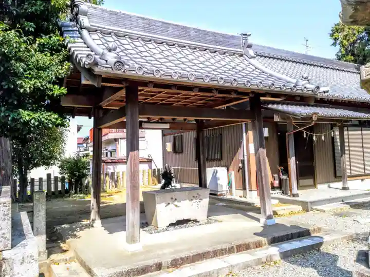 白山社(尾崎白山社)の手水舎