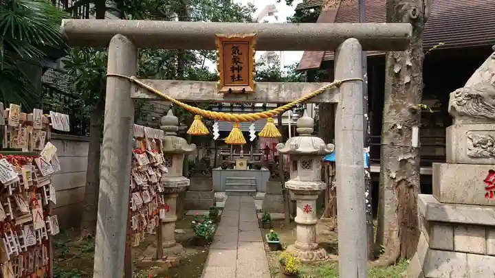 高円寺氷川神社の鳥居