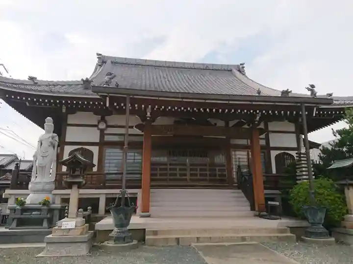 東勝寺の本殿・本堂