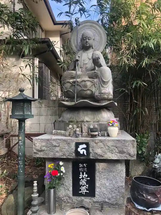 玉眞院玉川大師の仏像