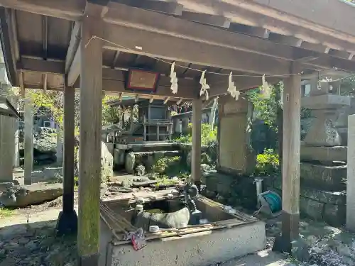 春日神社の{uncategorized: "未分類", other: "その他", undefined: "問題あり", building: "その他建物", grave: "お墓", sacred_gate: "鳥居", guardian: "狛犬", statue: "像", buddha: "仏像", history: "歴史", nature: "自然", garden: "庭園", animal: "動物", pagoda: "塔", temizu: "手水舎", mountain_gate: "山門・神門", sanctuary: "本殿・本堂", subordinate: "末社・摂社", art: "芸術", scenery: "景色", jizo: "地蔵", ema: "絵馬", goshuin: "御朱印", omikuji: "おみくじ", items: "授与品その他", amulet: "お守り", goshuincho: "御朱印帳", eats: "食事", festival: "お祭り", votive_dance: "神楽", shichigosan: "七五三参", wedding: "結婚式", experience: "体験その他", initially: "初詣", around: "周辺", anti_infection: "感染症対策"}