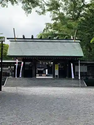 千歳神社の山門・神門