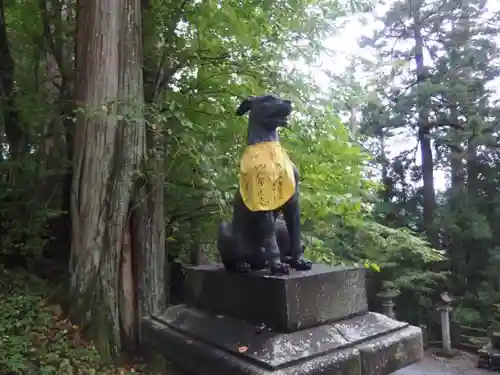 三峯神社の狛犬