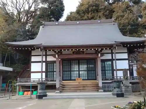 長藏寺の本殿・本堂