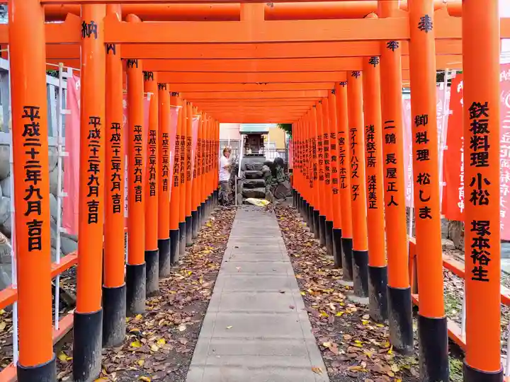 花岡神社(泉)の末社・摂社