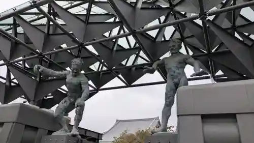 一心寺の山門・神門