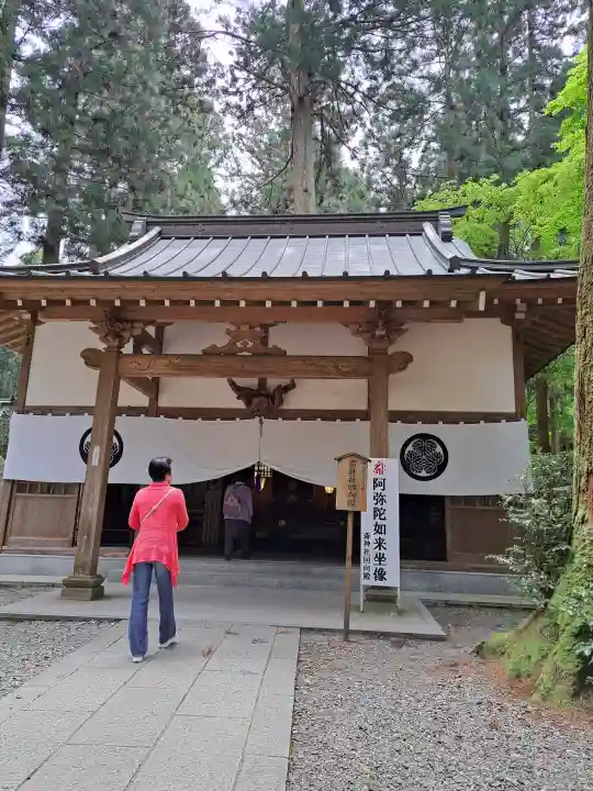 御岩神社の{uncategorized: "未分類", other: "その他", undefined: "問題あり", building: "その他建物", grave: "お墓", sacred_gate: "鳥居", guardian: "狛犬", statue: "像", buddha: "仏像", history: "歴史", nature: "自然", garden: "庭園", animal: "動物", pagoda: "塔", temizu: "手水舎", mountain_gate: "山門・神門", sanctuary: "本殿・本堂", subordinate: "末社・摂社", art: "芸術", scenery: "景色", jizo: "地蔵", ema: "絵馬", goshuin: "御朱印", omikuji: "おみくじ", items: "授与品その他", amulet: "お守り", goshuincho: "御朱印帳", eats: "食事", festival: "お祭り", votive_dance: "神楽", shichigosan: "七五三参", wedding: "結婚式", experience: "体験その他", initially: "初詣", around: "周辺", anti_infection: "感染症対策"}