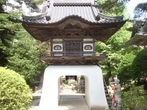 洞雲寺の山門・神門