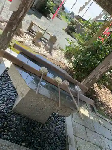 男山八幡神社の手水