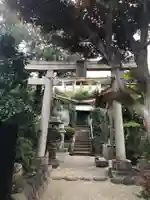 横浜御嶽神社の鳥居