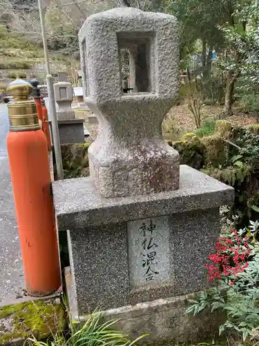 代々木神社の塔