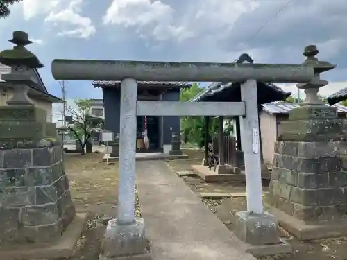 境香取神社の{uncategorized: "未分類", other: "その他", undefined: "問題あり", building: "その他建物", grave: "お墓", sacred_gate: "鳥居", guardian: "狛犬", statue: "像", buddha: "仏像", history: "歴史", nature: "自然", garden: "庭園", animal: "動物", pagoda: "塔", temizu: "手水舎", mountain_gate: "山門・神門", sanctuary: "本殿・本堂", subordinate: "末社・摂社", art: "芸術", scenery: "景色", jizo: "地蔵", ema: "絵馬", goshuin: "御朱印", omikuji: "おみくじ", items: "授与品その他", amulet: "お守り", goshuincho: "御朱印帳", eats: "食事", festival: "お祭り", votive_dance: "神楽", shichigosan: "七五三参", wedding: "結婚式", experience: "体験その他", initially: "初詣", around: "周辺", anti_infection: "感染症対策"}