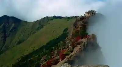 石鎚神社頂上社の本殿・本堂