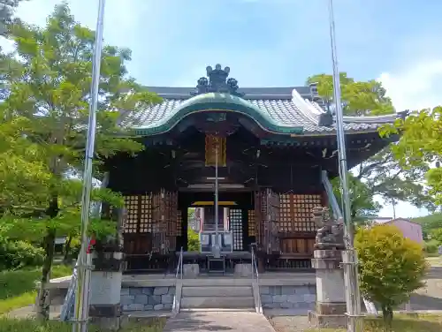 八幡神社の{uncategorized: "未分類", other: "その他", undefined: "問題あり", building: "その他建物", grave: "お墓", sacred_gate: "鳥居", guardian: "狛犬", statue: "像", buddha: "仏像", history: "歴史", nature: "自然", garden: "庭園", animal: "動物", pagoda: "塔", temizu: "手水舎", mountain_gate: "山門・神門", sanctuary: "本殿・本堂", subordinate: "末社・摂社", art: "芸術", scenery: "景色", jizo: "地蔵", ema: "絵馬", goshuin: "御朱印", omikuji: "おみくじ", items: "授与品その他", amulet: "お守り", goshuincho: "御朱印帳", eats: "食事", festival: "お祭り", votive_dance: "神楽", shichigosan: "七五三参", wedding: "結婚式", experience: "体験その他", initially: "初詣", around: "周辺", anti_infection: "感染症対策"}