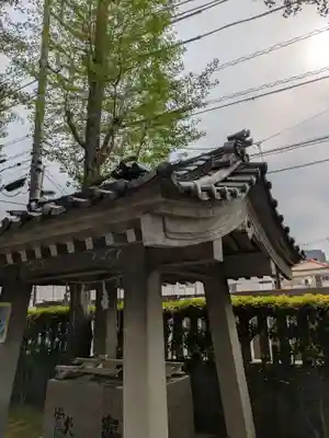 飛木稲荷神社の手水舎