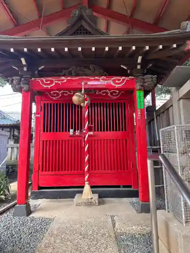 用賀神社の{uncategorized: "未分類", other: "その他", undefined: "問題あり", building: "その他建物", grave: "お墓", sacred_gate: "鳥居", guardian: "狛犬", statue: "像", buddha: "仏像", history: "歴史", nature: "自然", garden: "庭園", animal: "動物", pagoda: "塔", temizu: "手水舎", mountain_gate: "山門・神門", sanctuary: "本殿・本堂", subordinate: "末社・摂社", art: "芸術", scenery: "景色", jizo: "地蔵", ema: "絵馬", goshuin: "御朱印", omikuji: "おみくじ", items: "授与品その他", amulet: "お守り", goshuincho: "御朱印帳", eats: "食事", festival: "お祭り", votive_dance: "神楽", shichigosan: "七五三参", wedding: "結婚式", experience: "体験その他", initially: "初詣", around: "周辺", anti_infection: "感染症対策"}