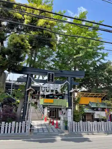 菊名神社の鳥居