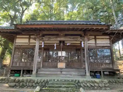 二宮下加茂神社の本殿