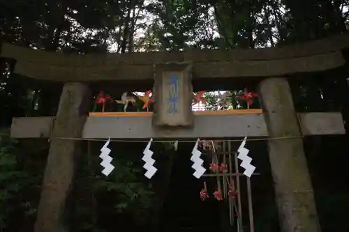 滑川神社 - 仕事と子どもの守り神の鳥居