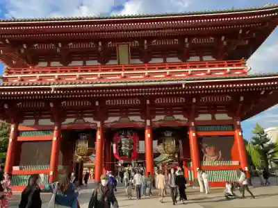 浅草寺の山門・神門