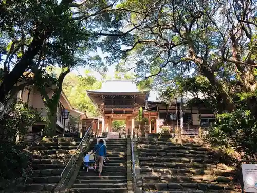 志賀海神社の山門