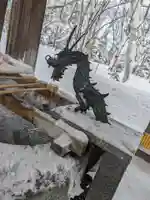 彌彦神社 (伊夜日子神社)の手水舎