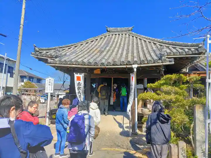 観音寺の本殿・本堂