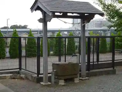 前高森八幡神社の手水舎