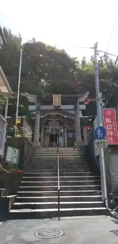 石川町諏訪神社の鳥居