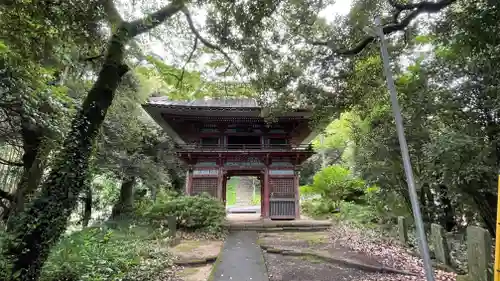 清滝寺の山門