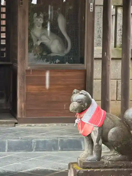 箭弓稲荷神社の{uncategorized: "未分類", other: "その他", undefined: "問題あり", building: "その他建物", grave: "お墓", sacred_gate: "鳥居", guardian: "狛犬", statue: "像", buddha: "仏像", history: "歴史", nature: "自然", garden: "庭園", animal: "動物", pagoda: "塔", temizu: "手水舎", mountain_gate: "山門・神門", sanctuary: "本殿・本堂", subordinate: "末社・摂社", art: "芸術", scenery: "景色", jizo: "地蔵", ema: "絵馬", goshuin: "御朱印", omikuji: "おみくじ", items: "授与品その他", amulet: "お守り", goshuincho: "御朱印帳", eats: "食事", festival: "お祭り", votive_dance: "神楽", shichigosan: "七五三参", wedding: "結婚式", experience: "体験その他", initially: "初詣", around: "周辺", anti_infection: "感染症対策"}
