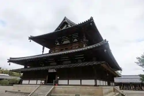 法隆寺の本殿