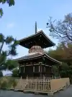 光明寺の{uncategorized: "未分類", other: "その他", undefined: "問題あり", building: "その他建物", grave: "お墓", sacred_gate: "鳥居", guardian: "狛犬", statue: "像", buddha: "仏像", history: "歴史", nature: "自然", garden: "庭園", animal: "動物", pagoda: "塔", temizu: "手水舎", mountain_gate: "山門・神門", sanctuary: "本殿・本堂", subordinate: "末社・摂社", art: "芸術", scenery: "景色", jizo: "地蔵", ema: "絵馬", goshuin: "御朱印", omikuji: "おみくじ", items: "授与品その他", amulet: "お守り", goshuincho: "御朱印帳", eats: "食事", festival: "お祭り", votive_dance: "神楽", shichigosan: "七五三参", wedding: "結婚式", experience: "体験その他", initially: "初詣", around: "周辺", anti_infection: "感染症対策"}