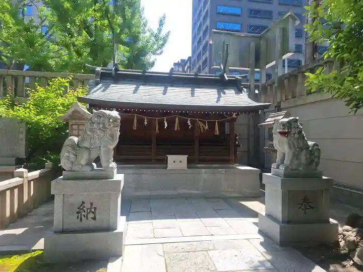 博労稲荷神社の{uncategorized: "未分類", other: "その他", undefined: "問題あり", building: "その他建物", grave: "お墓", sacred_gate: "鳥居", guardian: "狛犬", statue: "像", buddha: "仏像", history: "歴史", nature: "自然", garden: "庭園", animal: "動物", pagoda: "塔", temizu: "手水舎", mountain_gate: "山門・神門", sanctuary: "本殿・本堂", subordinate: "末社・摂社", art: "芸術", scenery: "景色", jizo: "地蔵", ema: "絵馬", goshuin: "御朱印", omikuji: "おみくじ", items: "授与品その他", amulet: "お守り", goshuincho: "御朱印帳", eats: "食事", festival: "お祭り", votive_dance: "神楽", shichigosan: "七五三参", wedding: "結婚式", experience: "体験その他", initially: "初詣", around: "周辺", anti_infection: "感染症対策"}