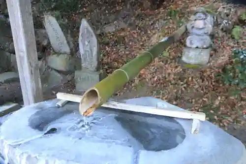 蟇目鹿島神社の手水