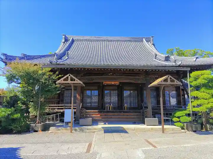 西光寺の本殿・本堂