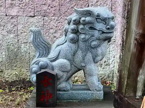 水神神社の狛犬