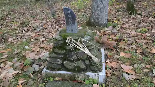 上札内神社の末社・摂社