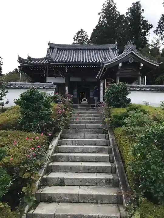 善峯寺の本殿・本堂