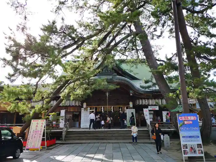 白山神社の本殿・本堂