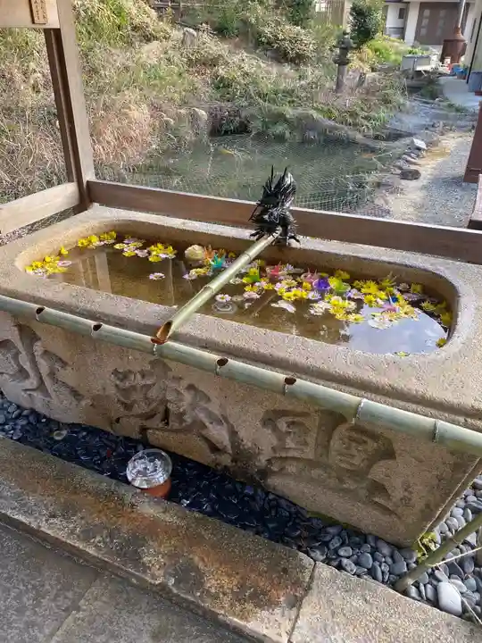 廣八幡宮の手水舎