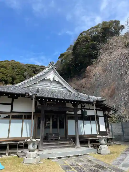 大寳寺の{uncategorized: "未分類", other: "その他", undefined: "問題あり", building: "その他建物", grave: "お墓", sacred_gate: "鳥居", guardian: "狛犬", statue: "像", buddha: "仏像", history: "歴史", nature: "自然", garden: "庭園", animal: "動物", pagoda: "塔", temizu: "手水舎", mountain_gate: "山門・神門", sanctuary: "本殿・本堂", subordinate: "末社・摂社", art: "芸術", scenery: "景色", jizo: "地蔵", ema: "絵馬", goshuin: "御朱印", omikuji: "おみくじ", items: "授与品その他", amulet: "お守り", goshuincho: "御朱印帳", eats: "食事", festival: "お祭り", votive_dance: "神楽", shichigosan: "七五三参", wedding: "結婚式", experience: "体験その他", initially: "初詣", around: "周辺", anti_infection: "感染症対策"}