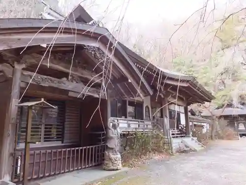 釋尊寺の本殿・本堂