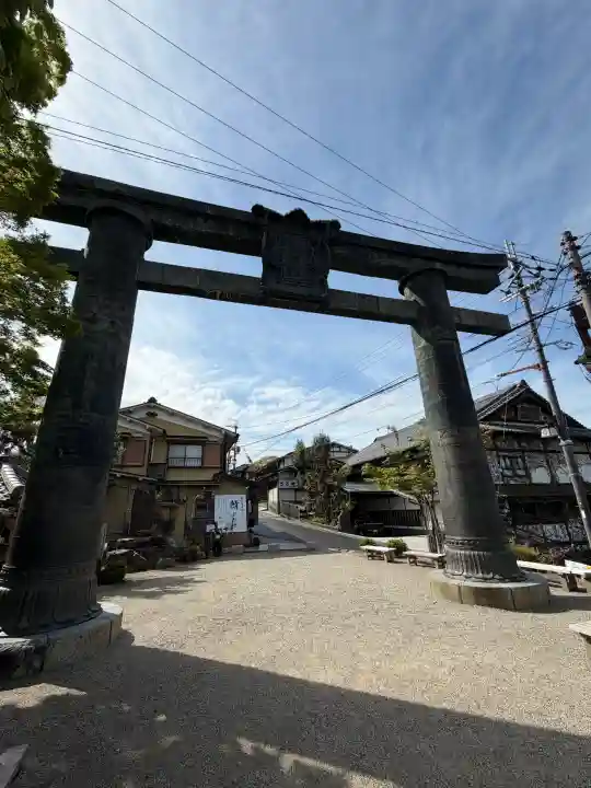 金峯山寺の{uncategorized: "未分類", other: "その他", undefined: "問題あり", building: "その他建物", grave: "お墓", sacred_gate: "鳥居", guardian: "狛犬", statue: "像", buddha: "仏像", history: "歴史", nature: "自然", garden: "庭園", animal: "動物", pagoda: "塔", temizu: "手水舎", mountain_gate: "山門・神門", sanctuary: "本殿・本堂", subordinate: "末社・摂社", art: "芸術", scenery: "景色", jizo: "地蔵", ema: "絵馬", goshuin: "御朱印", omikuji: "おみくじ", items: "授与品その他", amulet: "お守り", goshuincho: "御朱印帳", eats: "食事", festival: "お祭り", votive_dance: "神楽", shichigosan: "七五三参", wedding: "結婚式", experience: "体験その他", initially: "初詣", around: "周辺", anti_infection: "感染症対策"}
